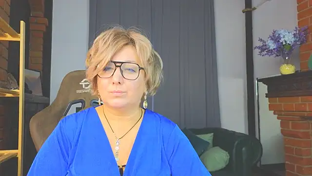 Marta Wils online show from 11/18/25, 05:22