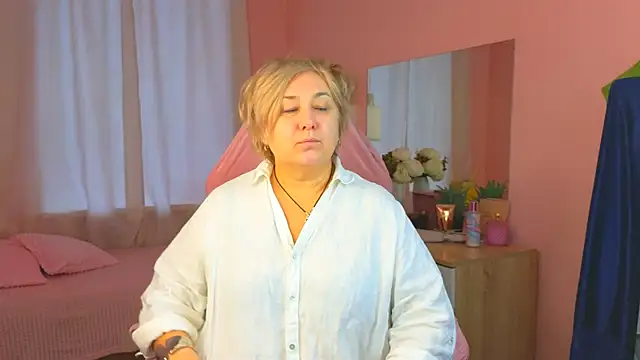 Marta Wils online show from 10/07/25, 02:12