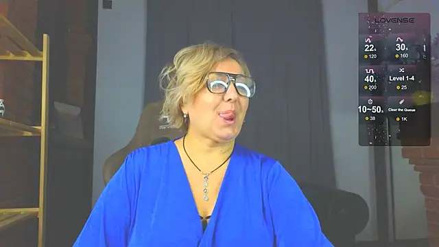 Marta Wils online show from 11/25/25, 02:45