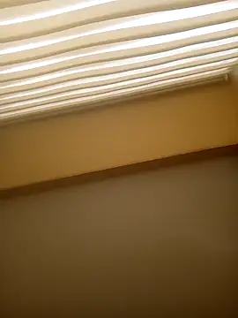 ValeriaLove43211 online show from 03/22/26, 12:18