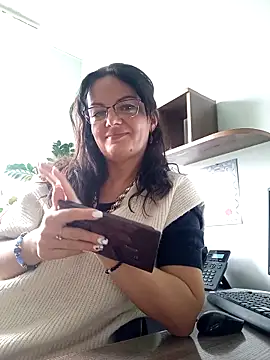 Snapshot of ValeriaLove43211 chatting on 09/29/25, 07:59 ValeriaLove43211 online show from 09/29/25, 07:59