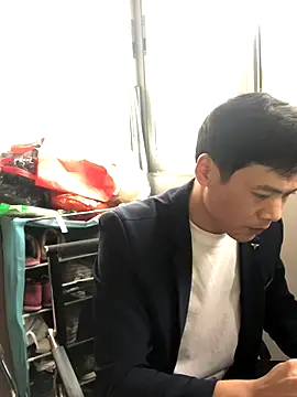 pualldu online show from 11/07/25, 05:45