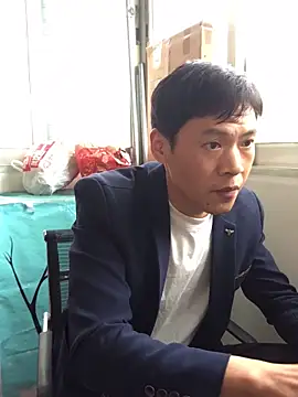 pualldu online show from 11/19/25, 06:24