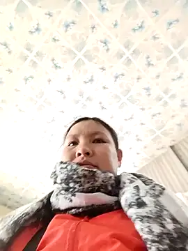 Snapshot of callistra chatting on 11/28/25, 06:02 callistra online show from 11/28/25, 06:02