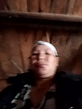 Snapshot of callistra chatting on 12/18/25, 05:56 callistra online show from 12/18/25, 05:56