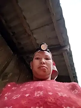 Snapshot of callistra chatting on 12/18/25, 11:30 callistra online show from 12/18/25, 11:30