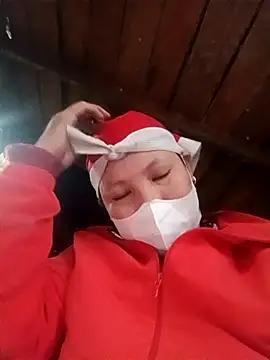 Snapshot of callistra chatting on 12/03/25, 10:25 callistra online show from 12/03/25, 10:25