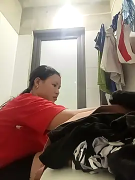 Snapshot of callistra chatting on 11/09/25, 12:53 callistra online show from 11/09/25, 12:53