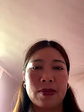 Milky-milk online show from 10/26/25, 01:39