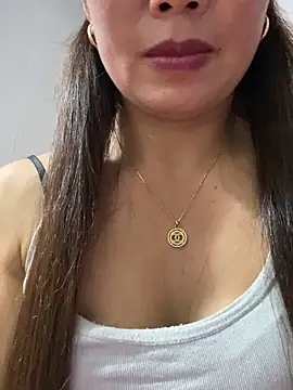 Milky-milk online show from 11/11/25, 01:06