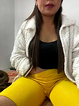 Milky-milk online show from 11/18/25, 02:53