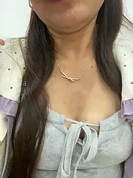 Snapshot of Milky-milk chatting on 04/22/26, 02:57 Milky-milk online show from 04/22/26, 02:57