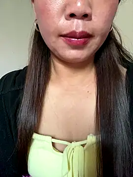 Milky-milk online show from 12/23/25, 12:22