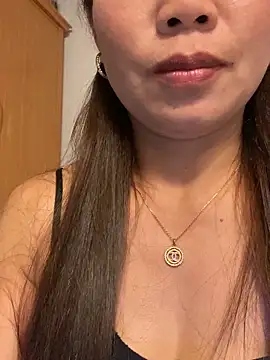 Milky-milk online show from 11/03/25, 02:42