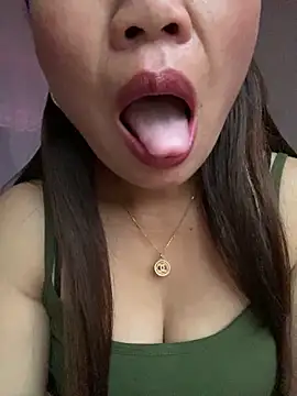 Milky-milk online show from 03/10/26, 11:42