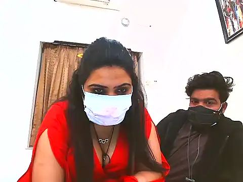Snapshot of indianbeautystar chatting on 12/18/25, 01:59 indianbeautystar online show from 12/18/25, 01:59