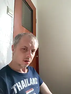 szajbusek41 online show from 03/04/26, 07:05