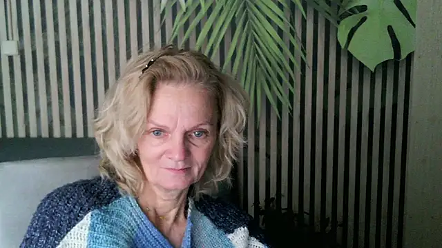Snapshot of Zoe_Steell chatting on 10/24/25, 12:26 Zoe Steell online show from 10/24/25, 12:26