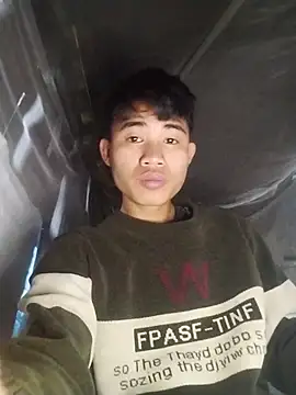 Nhyy xx online show from 10/24/25, 03:05