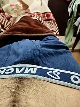 Snapshot of king_boy070 chatting on 12/18/25, 06:12 king boy070 online show from 12/18/25, 06:12