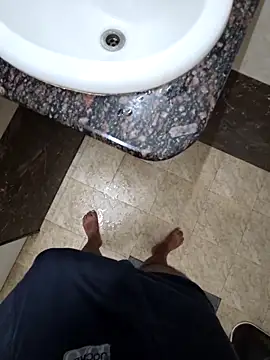 Snapshot of thick_hard_dick chatting on 11/05/25, 04:59 thick hard dick online show from 11/05/25, 04:59