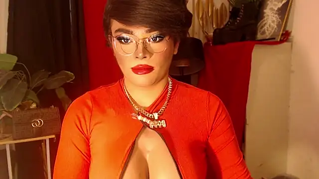 Snapshot of Tasha_Goddess chatting on 07/11/26, 04:46 Tasha Goddess online show from 07/11/26, 04:46