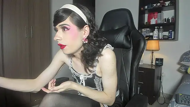 Snapshot of urLittlesissy chatting on 07/15/26, 03:46 urLittlesissy online show from 07/15/26, 03:46
