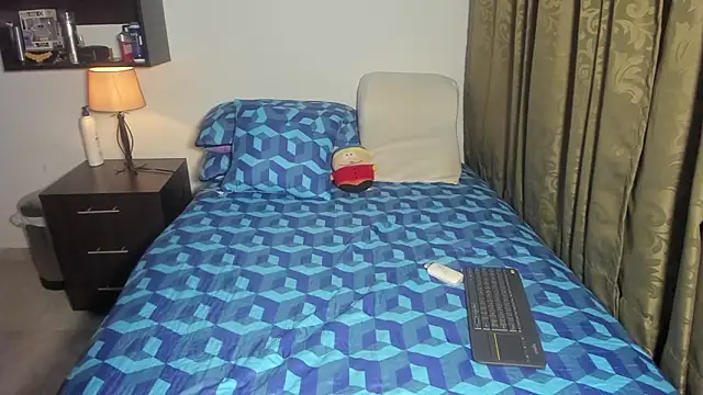 urLittlesissy online show from 03/19/26, 03:50