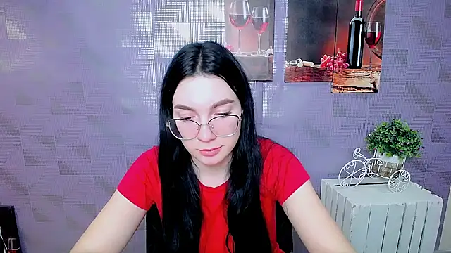 Snapshot of MiraBabe_ chatting on 11/21/25, 10:47 MiraBabe online show from 11/21/25, 10:47