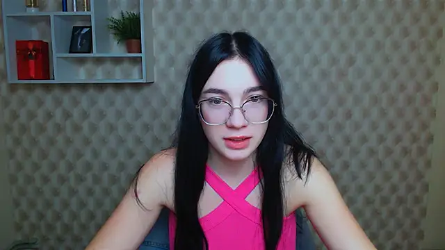 Snapshot of MiraBabe_ chatting on 09/24/25, 05:25 MiraBabe online show from 09/24/25, 05:25