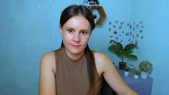 Snapshot of EvelinaMiss_ chatting on 09/20/25, 02:00 EvelinaMiss online show from 09/20/25, 02:00