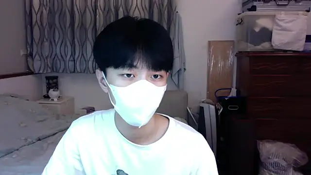 kai101010 online show from 11/17/25, 02:43