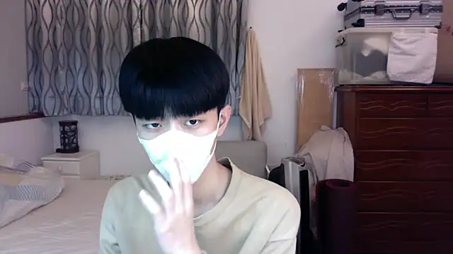 kai101010 online show from 10/28/25, 03:55