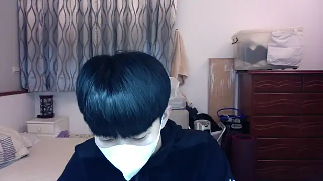 Snapshot of kai101010 chatting on 09/27/25, 04:24 kai101010 online show from 09/27/25, 04:24