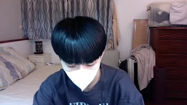 kai101010 online show from 10/27/25, 04:08