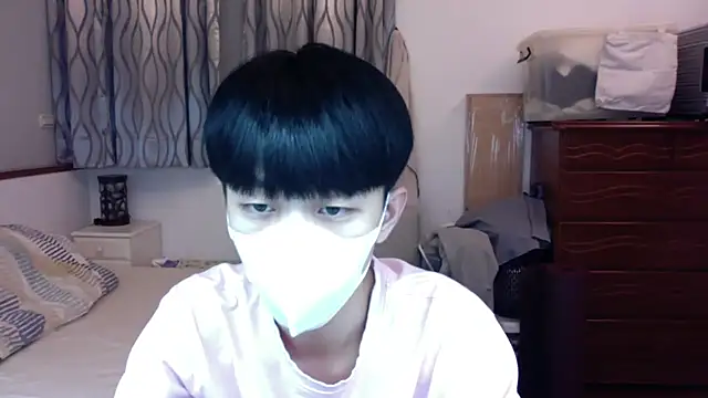 Snapshot of kai101010 chatting on 10/16/25, 04:15 kai101010 online show from 10/16/25, 04:15