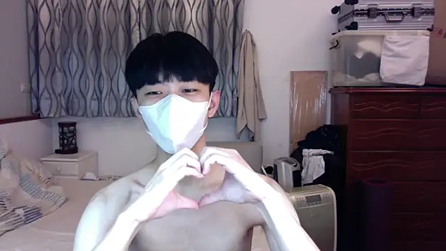 kai101010 online show from 11/05/25, 03:48