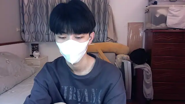 kai101010 online show from 11/27/25, 02:17