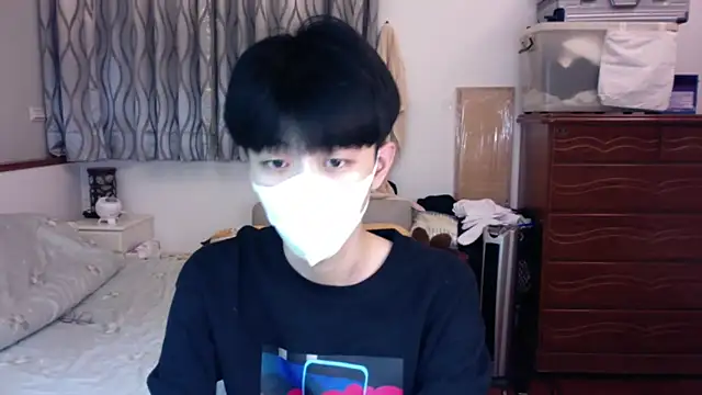 kai101010 online show from 12/16/25, 01:48