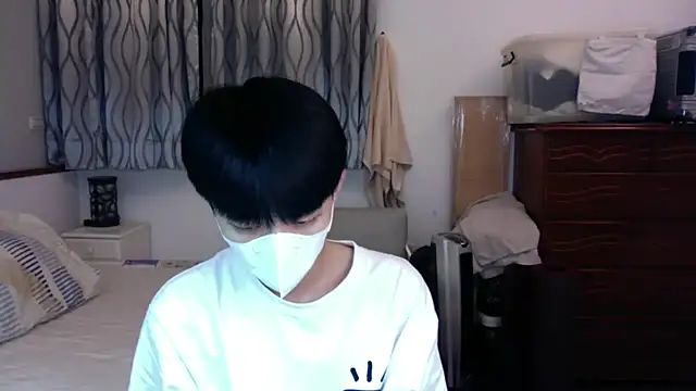 kai101010 online show from 10/26/25, 04:07