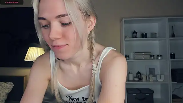 DianeHonnette online show from 12/22/25, 07:14