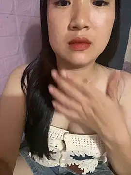 Snapshot of Lina-sexyy chatting on 09/19/25, 02:43 Lina-sexyy online show from 09/19/25, 02:43