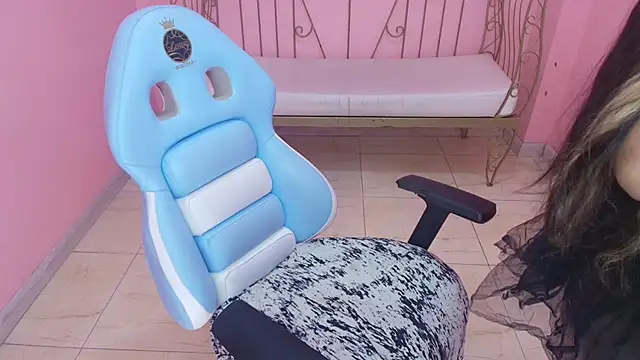 Bunny poison online show from 09/29/25, 01:50