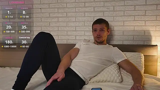 GarettVoss online show from 10/18/25, 05:53