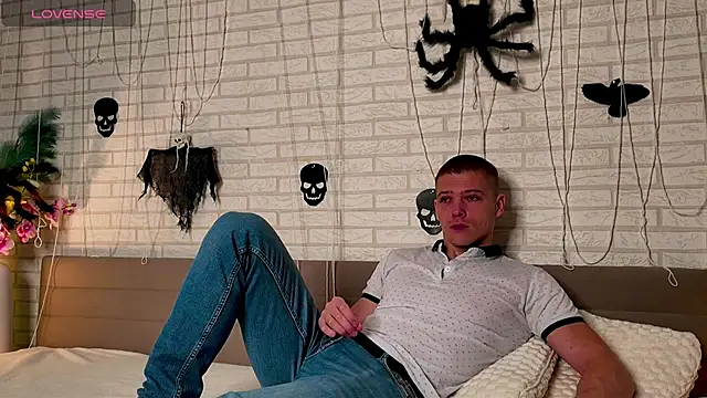 GarettVoss online show from 10/24/25, 06:01