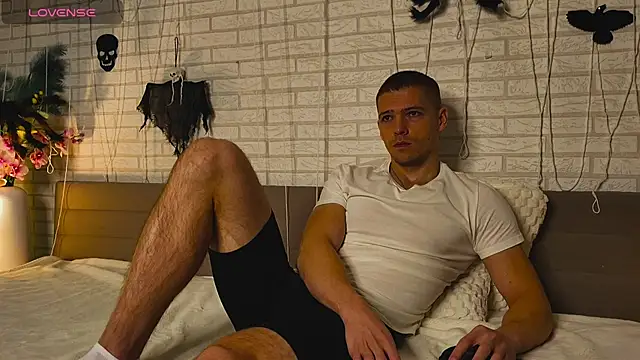 GarettVoss online show from 10/26/25, 06:03