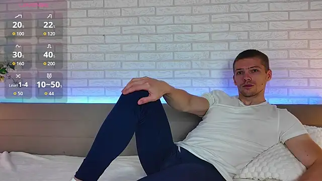 GarettVoss online show from 09/27/25, 04:51