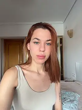 Snapshot of MollyXoXo chatting on 06/24/26, 03:32 MollyXoXo online show from 06/24/26, 03:32