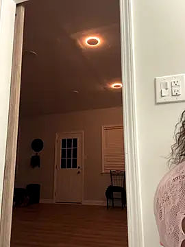 Snapshot of xxxunique chatting on 09/19/25, 02:48 xxxunique online show from 09/19/25, 02:48