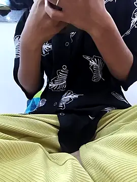 sassyishhu76 online show from 10/29/25, 07:40